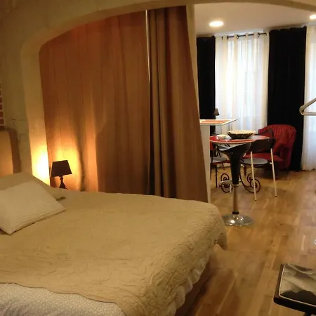 Apartment Spacieux Coeur Historique *